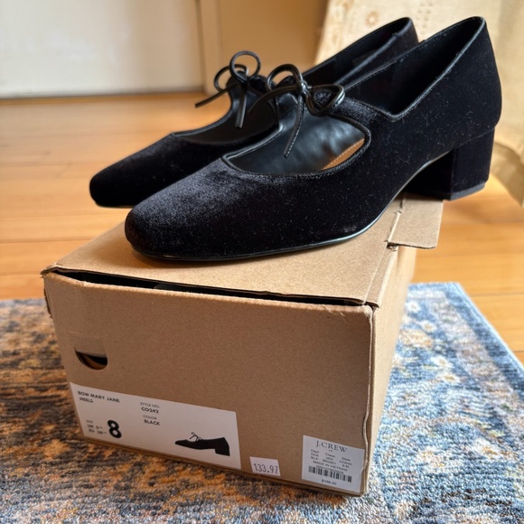 J. Crew Factory Shoes - Black Velvet bow tie n dash – heeled Mary Janes (New, J. Crew Factory)